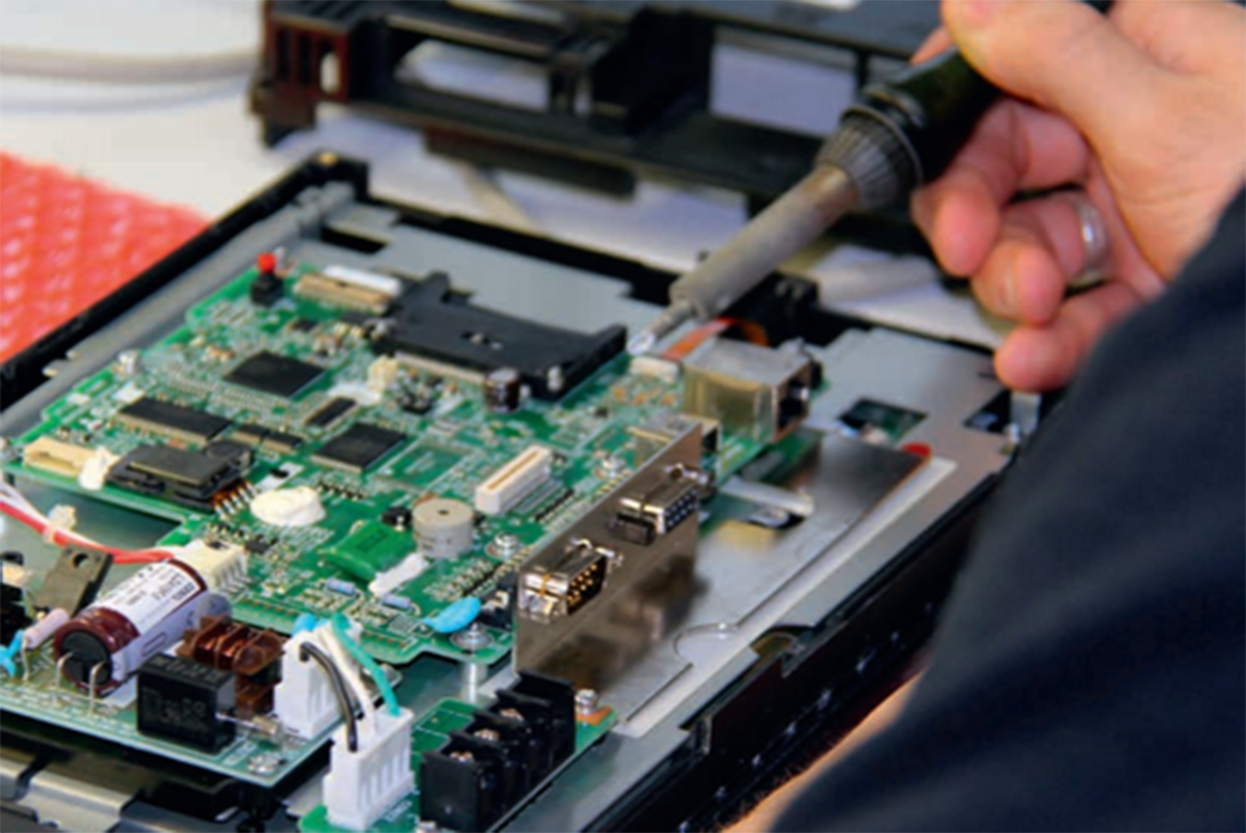 工業機器人核心部件維修